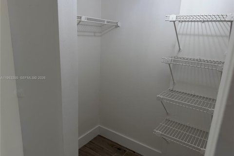 Condominio en alquiler en Coral Springs, Florida, 2 dormitorios, 96.62 m2 № 2031826 - foto 28