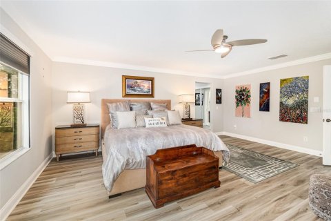 Casa en venta en Orlando, Florida, 5 dormitorios, 279.82 m2 № 1883580 - foto 16