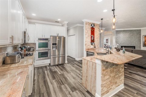 Casa en venta en Orlando, Florida, 5 dormitorios, 279.82 m2 № 1883580 - foto 10
