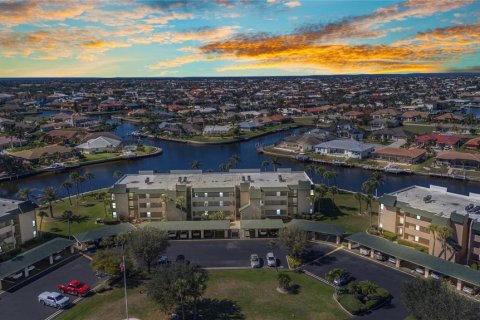 Condo in Punta Gorda, Florida, 2 bedrooms  № 1765163 - photo 6