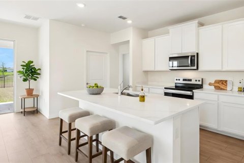 Casa en venta en Wildwood, Florida, 3 dormitorios, 168.71 m2 № 2107915 - foto 4