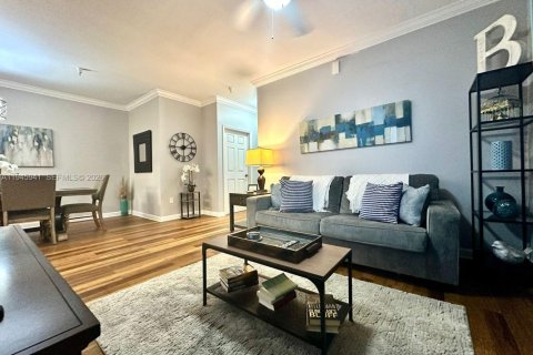 Купить кондоминиум в Киссимми, Флорида 6 комнат, 115.57м2, № 2089060 - фото 2