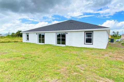 Apartamento en alquiler en Port Charlotte, Florida, 3 dormitorios, 128.11 m2 № 1883929 - foto 8