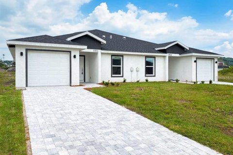 Apartamento en alquiler en Port Charlotte, Florida, 3 dormitorios, 128.11 m2 № 1883929 - foto 1