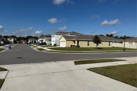 Villa ou maison à vendre à Zephyrhills, Floride: 3 chambres, 139.45 m2 № 2414902 - photo 2