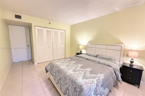 Copropriété à vendre à Plantation, Floride: 2 chambres, 98.48 m2 № 1966425 - photo 9