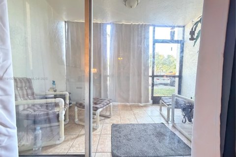 Copropriété à vendre à Plantation, Floride: 2 chambres, 98.48 m2 № 1966425 - photo 23