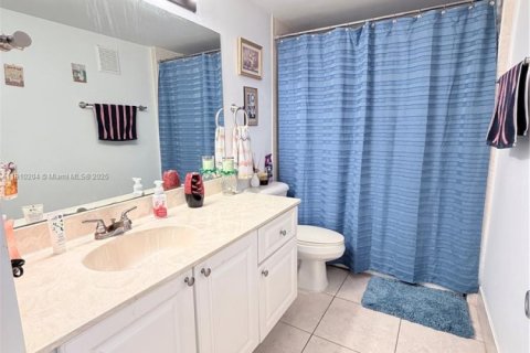 Copropriété à vendre à Plantation, Floride: 2 chambres, 98.48 m2 № 1966425 - photo 13