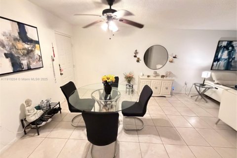 Copropriété à vendre à Plantation, Floride: 2 chambres, 98.48 m2 № 1966425 - photo 6