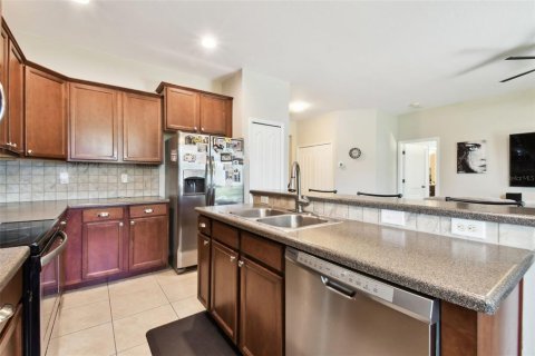 House in Riverview, Florida 3 bedrooms, 148.46 sq.m. № 1824907 - photo 13
