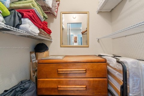 Condo in Miami Beach, Florida, 1 bedroom  № 1787109 - photo 25
