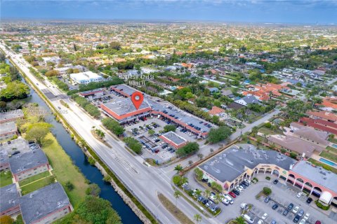 Commercial property in Miami, Florida № 1737726 - photo 23