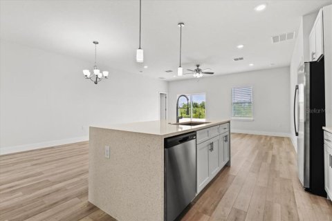 House in Indian lake estates, Florida 4 bedrooms, 175.68 sq.m. № 2228017 - photo 7