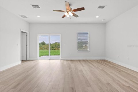 House in Indian lake estates, Florida 4 bedrooms, 175.68 sq.m. № 2228017 - photo 16