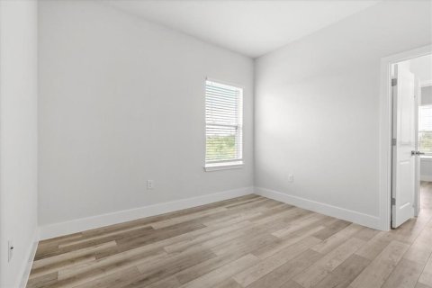 House in Indian lake estates, Florida 4 bedrooms, 175.68 sq.m. № 2228017 - photo 30
