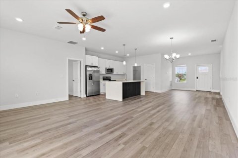House in Indian lake estates, Florida 4 bedrooms, 175.68 sq.m. № 2228017 - photo 14