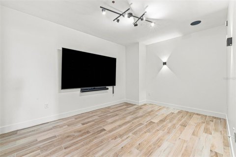 Купить кондоминиум в Тампа, Флорида 7 комнат, 226.31м2, № 2304755 - фото 23