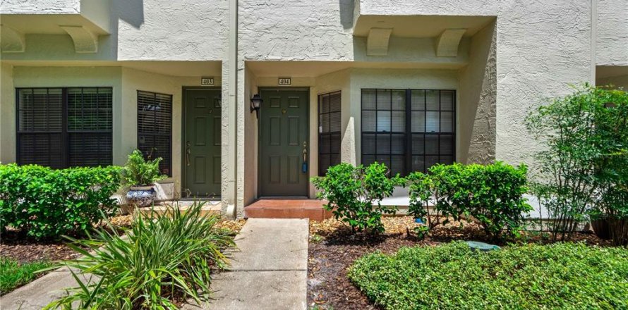 Condominio en Tampa, Florida, 2 dormitorios № 2230230