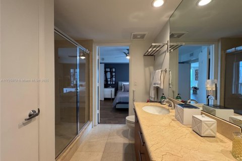 Condominio en venta en Miami, Florida, 3 dormitorios, 166.2 m2 № 1959298 - foto 7