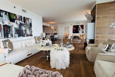 Condominio en venta en Miami, Florida, 3 dormitorios, 166.2 m2 № 1959298 - foto 17
