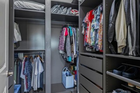 Купить виллу или дом в Аполло-Бич, Флорида 8 комнат, 219.16м2, № 2283977 - фото 22