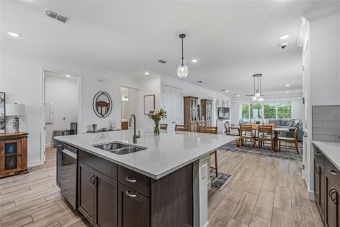 Купить виллу или дом в Аполло-Бич, Флорида 8 комнат, 219.16м2, № 2283977 - фото 14