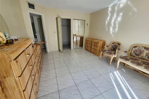 Купить виллу или дом в Майами, Флорида 3 спальни, 118.26м2, № 2026776 - фото 6