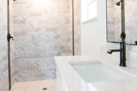 Снять в аренду виллу или дом в Энглвуд, Флорида 1 комната, 165.83м2, № 1791567 - фото 14