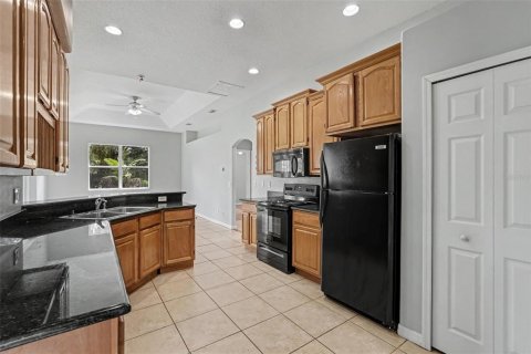Villa ou maison à vendre à Palm Bay, Floride: 3 chambres, 157.75 m2 № 2427165 - photo 16