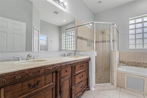 Villa ou maison à vendre à Palm Bay, Floride: 3 chambres, 157.75 m2 № 2427165 - photo 23