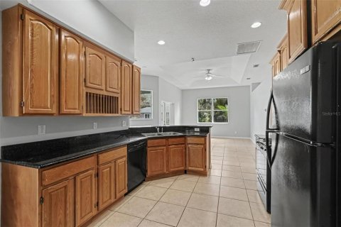 Villa ou maison à vendre à Palm Bay, Floride: 3 chambres, 157.75 m2 № 2427165 - photo 15