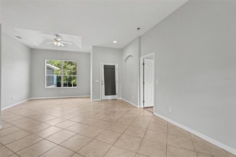 Villa ou maison à vendre à Palm Bay, Floride: 3 chambres, 157.75 m2 № 2427165 - photo 9
