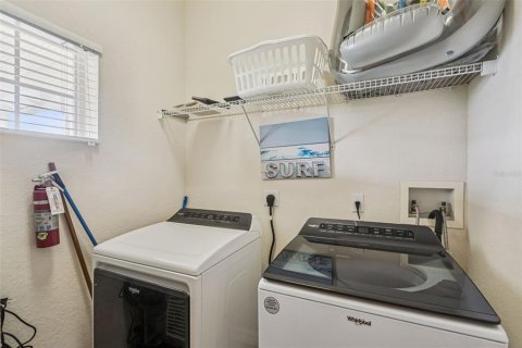 Condo in Davenport, Florida, 3 bedrooms № 2229876 - photo 28