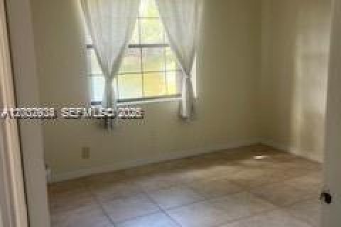 Снять в аренду кондоминиум в Санрайз, Флорида 2 спальни, 85.93м2, № 2066434 - фото 10