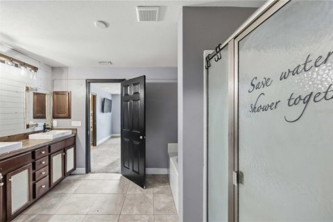 Villa ou maison à vendre à Port Charlotte, Floride: 4 chambres, 163.69 m2 № 2414069 - photo 13