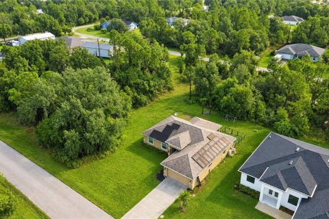 Villa ou maison à vendre à Port Charlotte, Floride: 4 chambres, 163.69 m2 № 2414069 - photo 19