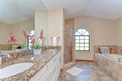 Villa ou maison à vendre à Seffner, Floride: 3 chambres, 215.07 m2 № 1658372 - photo 13