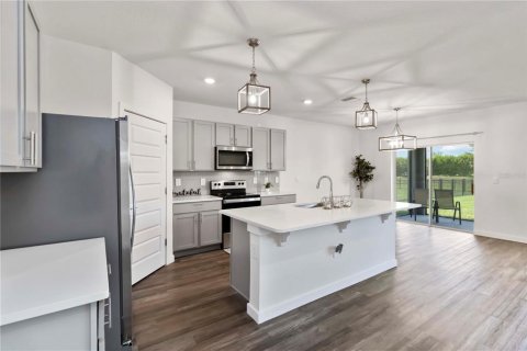 House in Bradenton, Florida 5 bedrooms, 248.42 sq.m. № 1789284 - photo 7