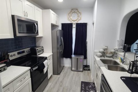 Copropriété à vendre à Bradenton, Floride: 3 chambres, 111.48 m2 № 1857784 - photo 14