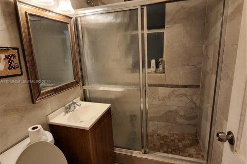 Apartment in Hollywood, Florida 2 bedrooms, 267.09 sq.m. № 1997436 - photo 4