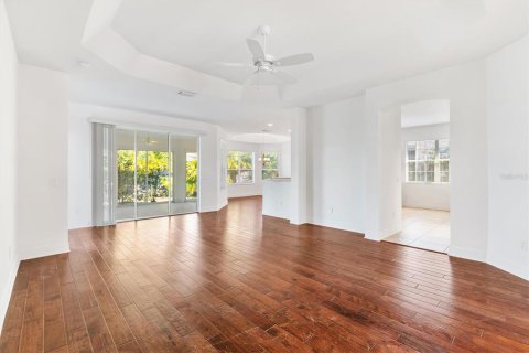 House in The Villages, Florida 3 bedrooms, 200.48 sq.m. № 1513191 - photo 8