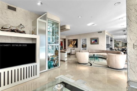 Купить кондоминиум в Бэл-Харбор, Флорида 2 спальни, 205.31м2, № 2091151 - фото 29