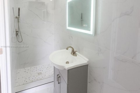 Снять в аренду коммерческую недвижимость в Мирамар, Флорида № 1955761 - фото 2