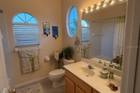House in Lakewood Ranch, Florida 4 bedrooms, 246.75 sq.m. № 1782439 - photo 21