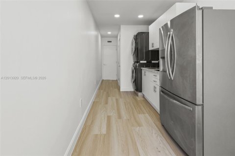 Immobilier commercial à louer à Homestead, Floride: 141.86 m2 № 2076171 - photo 2