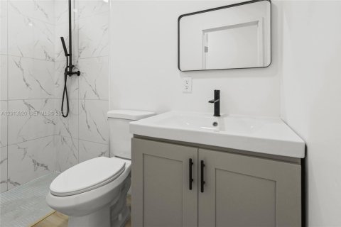 Immobilier commercial à louer à Homestead, Floride: 141.86 m2 № 2076171 - photo 4