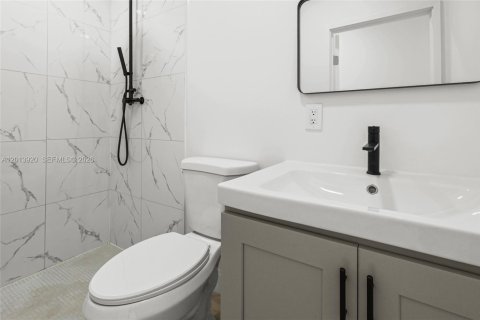 Immobilier commercial à louer à Homestead, Floride: 141.86 m2 № 2076171 - photo 5