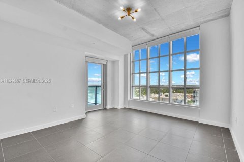Copropriété à vendre à Miami, Floride: 2 chambres, 109.72 m2 № 1988571 - photo 26