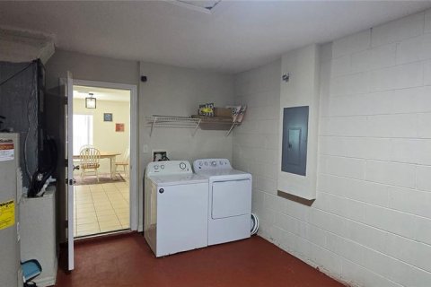Снять в аренду виллу или дом в Дэвенпорт, Флорида 3 спальни, 140.47м2, № 1819296 - фото 14