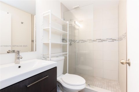 Townhouse in Tamarac, Florida 2 bedrooms, 103.12 sq.m. № 1994322 - photo 21